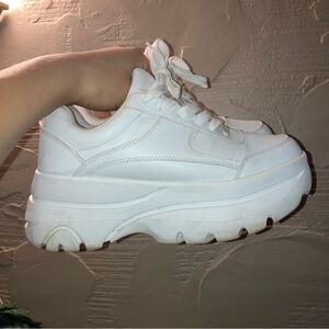 Steve Madden Hansel Platform Chunky Lace-Up Sneakers - White